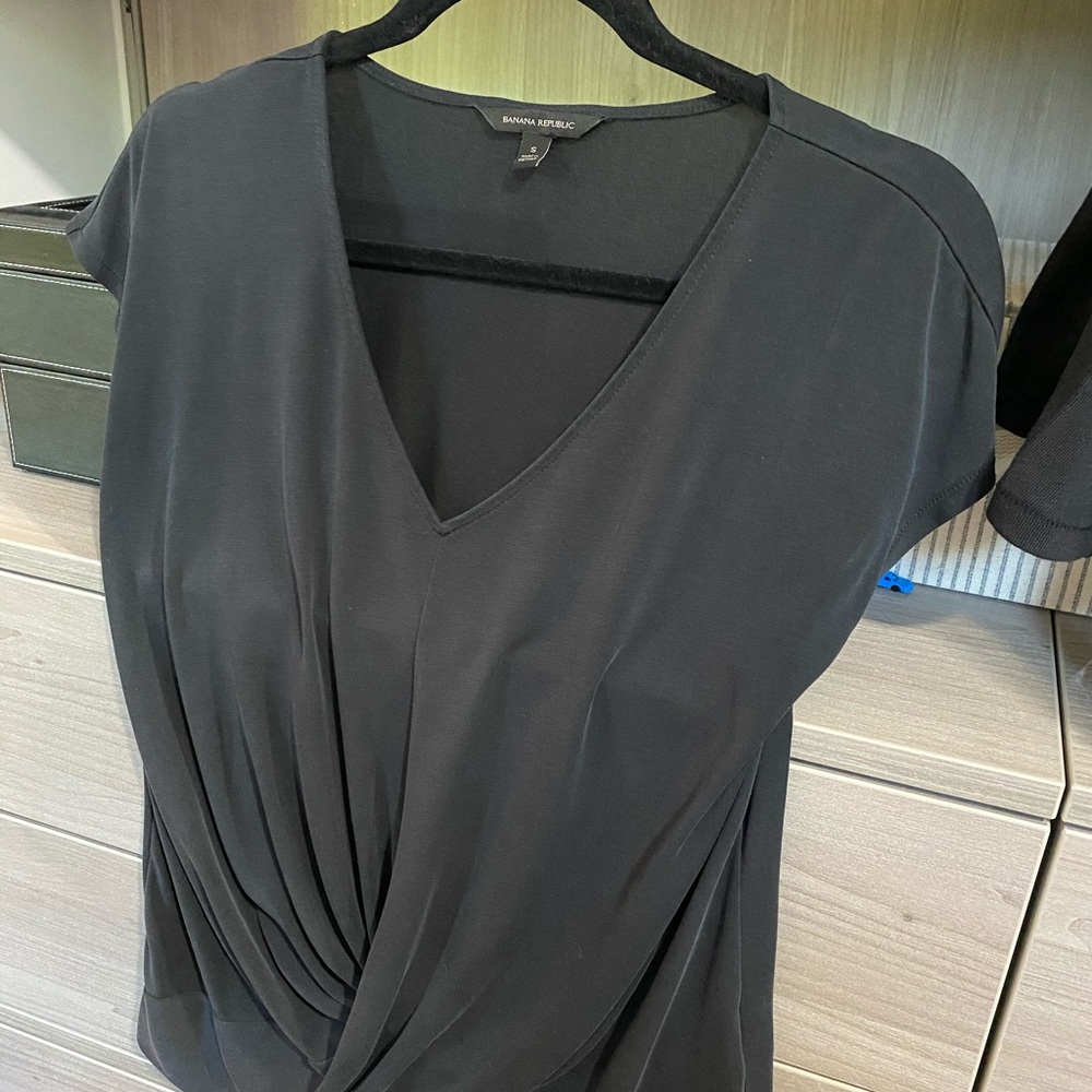 Banana republic black top